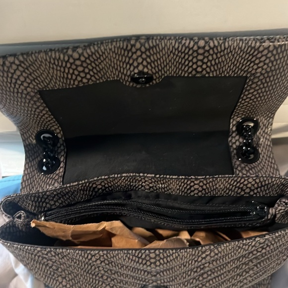 Rebecca Minkoff Edie Flap Shoulder Bag- mint condition rare color - Picture 3 of 3